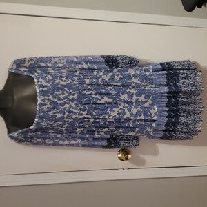 NWOT sz 6 Flowy Dress